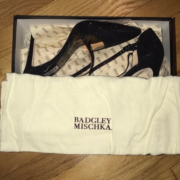 Badgley Mischka Heel - Picture 6 of 7